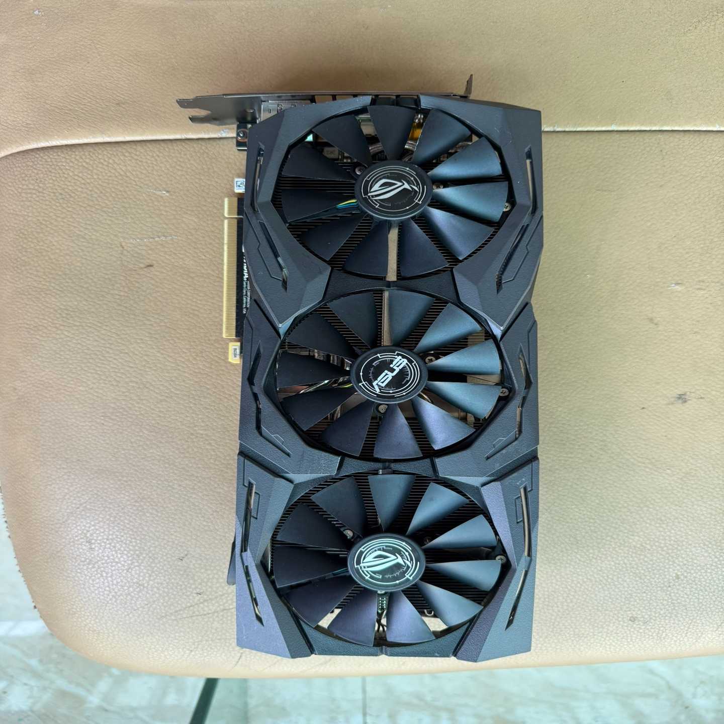 2080ti22G改猛禽三风扇，适合跑Ai大模型，deeps--议价商品