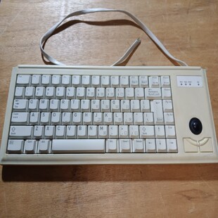 4400LPBUS G84 德国CHERRY 011工业键 请询价