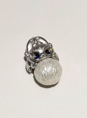 小众创意设计无牙仔吊坠龙鳞珍珠吊坠可爱小众趣味时尚潮流项链