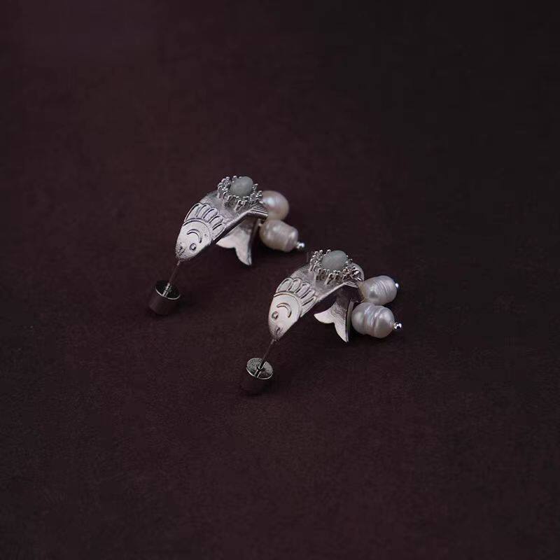 三文鱼与白天的眼睛系列跳跃三文鱼耳环小众创意设计个性精致耳饰