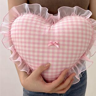 粉色爱心抱枕荷叶边粉白格子条纹沙发靠枕套礼物蝴蝶结少女靠垫芯