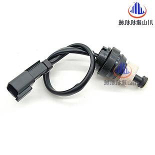 器 E320 D2323D324D 329D 30D2副水3402箱副水壶小水壶储水壶传感