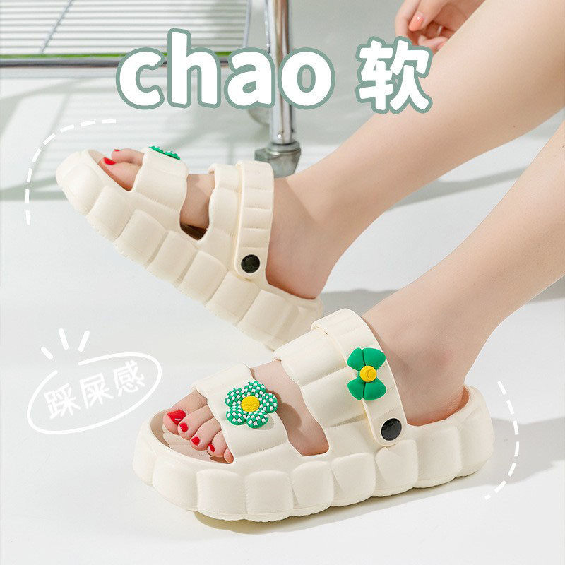 海边拖鞋厚底可下水不累脚两穿凉鞋夏季外穿防滑女款踩屎感沙厂家