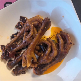 油小卤麻辣土鸡爪卤香辣味宵夜解馋大鸡爪非无骨网红香辣干巴鸡爪