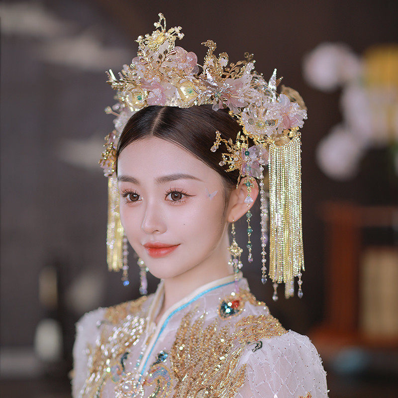 高端新娘头饰新款秀禾服发饰中式凤冠步摇奢华流苏饱满大气