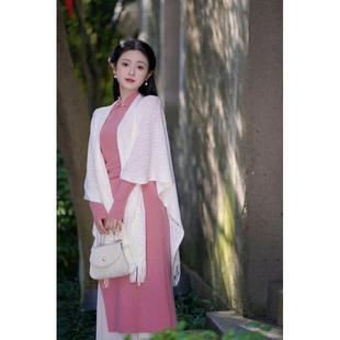 她来了馆清冷温柔粉秋冬季国民新中式改良