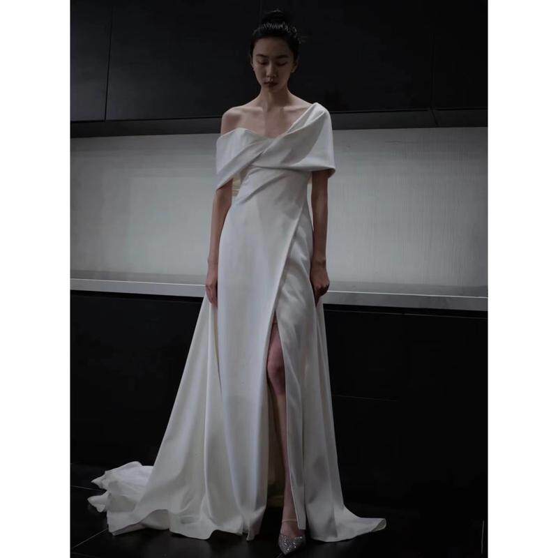 法式缎面轻2024新款夏开叉拖尾新娘结婚出门纱鱼尾