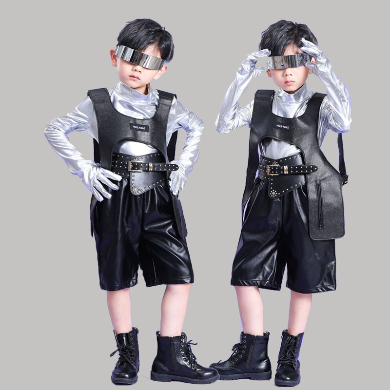 男童模特科技感走秀潮服皮衣t台潮酷团体服套装摇滚风机车