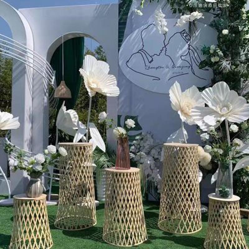 草坪婚礼竹编台草帽藤编摆件道具婚庆户外布置编织帘背景装饰