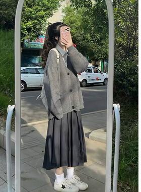 2023秋装灰色毛衣开衫女设计感小众小个子慵懒风宽松V领