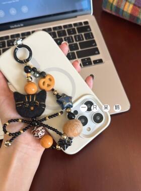 一只呆鹅｜黑金猫咪 手工自制手机链羊毛毡串珠秋冬ccd链包挂AI