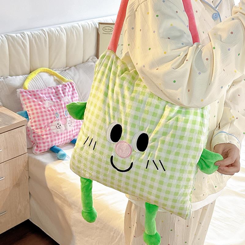 可爱表情抱枕毯子二合一被子两用办公室午睡盖毯沙发客厅空调毛毯