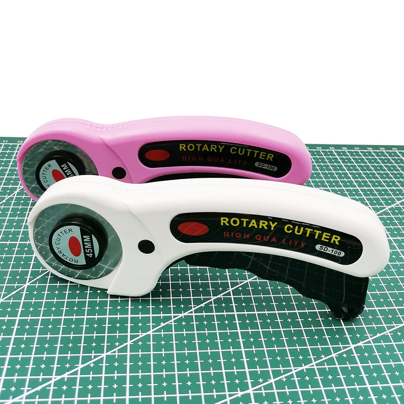 皮革刀裁布刀割布刀美工刀滚刀裁纸刀切割箱器裁切刀裁布轮刀