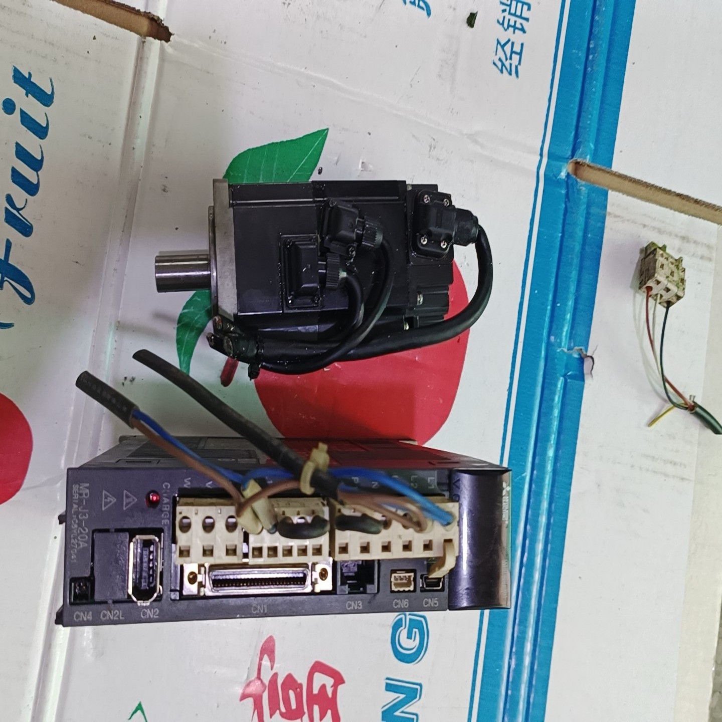 询价~伺服驱动电机，MR-J3-20A+HF-KP23B