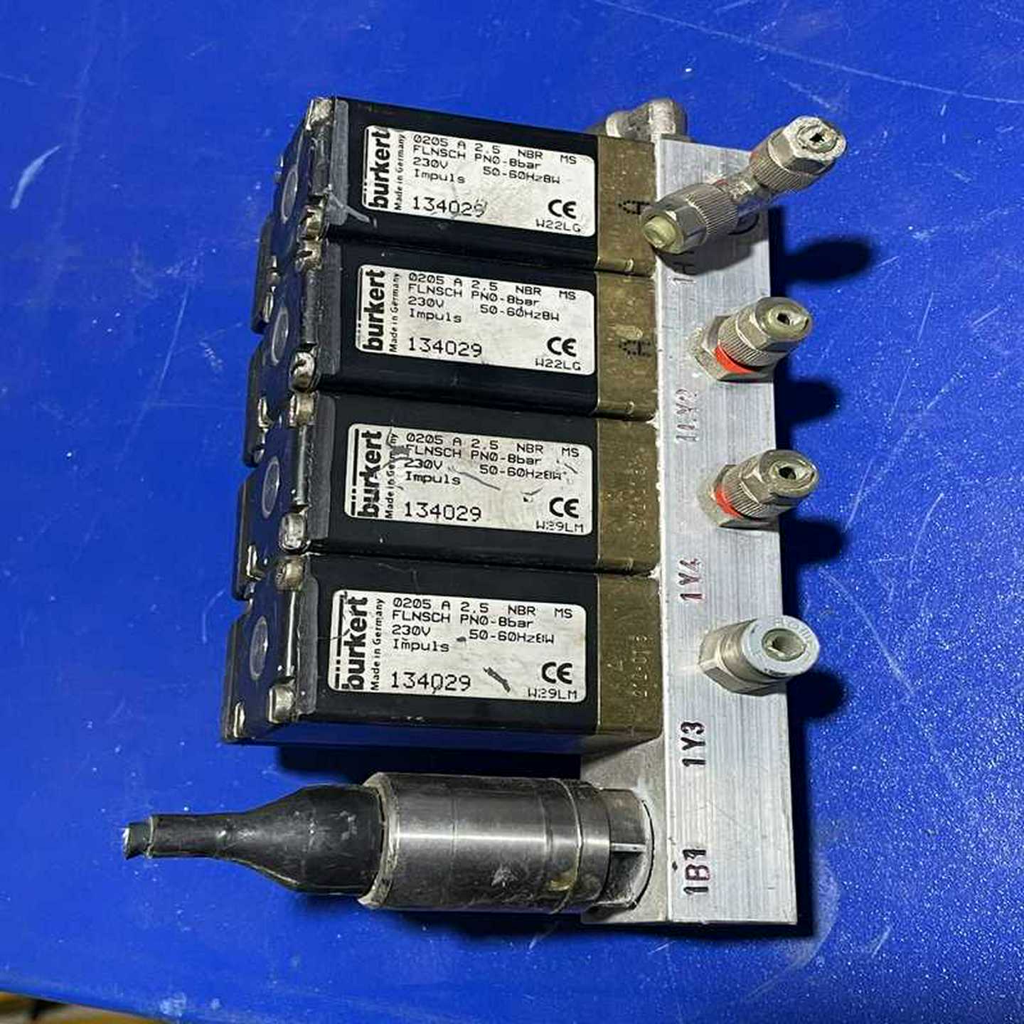 驱动器MR-J3-350B,MR-J3-200BN 议价~询价