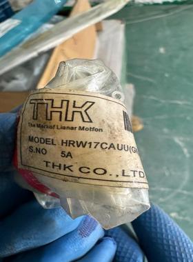 日本THK直线导轨滑块HRW17CAUU拍前询价