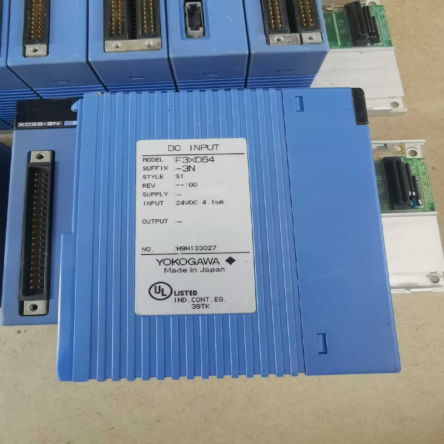 接近传感器E2E-X1R5C182M询价