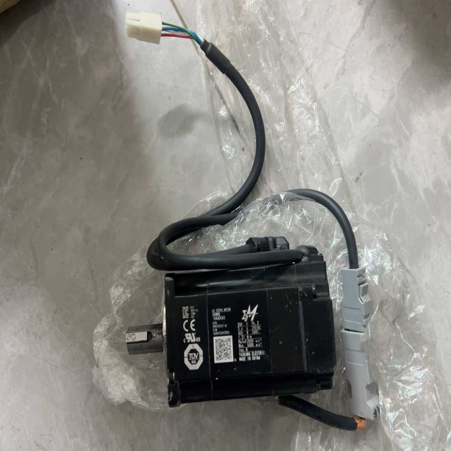 安川伺服电机SGMMS-04ADC6S，拆机400W，成色8--议价商品