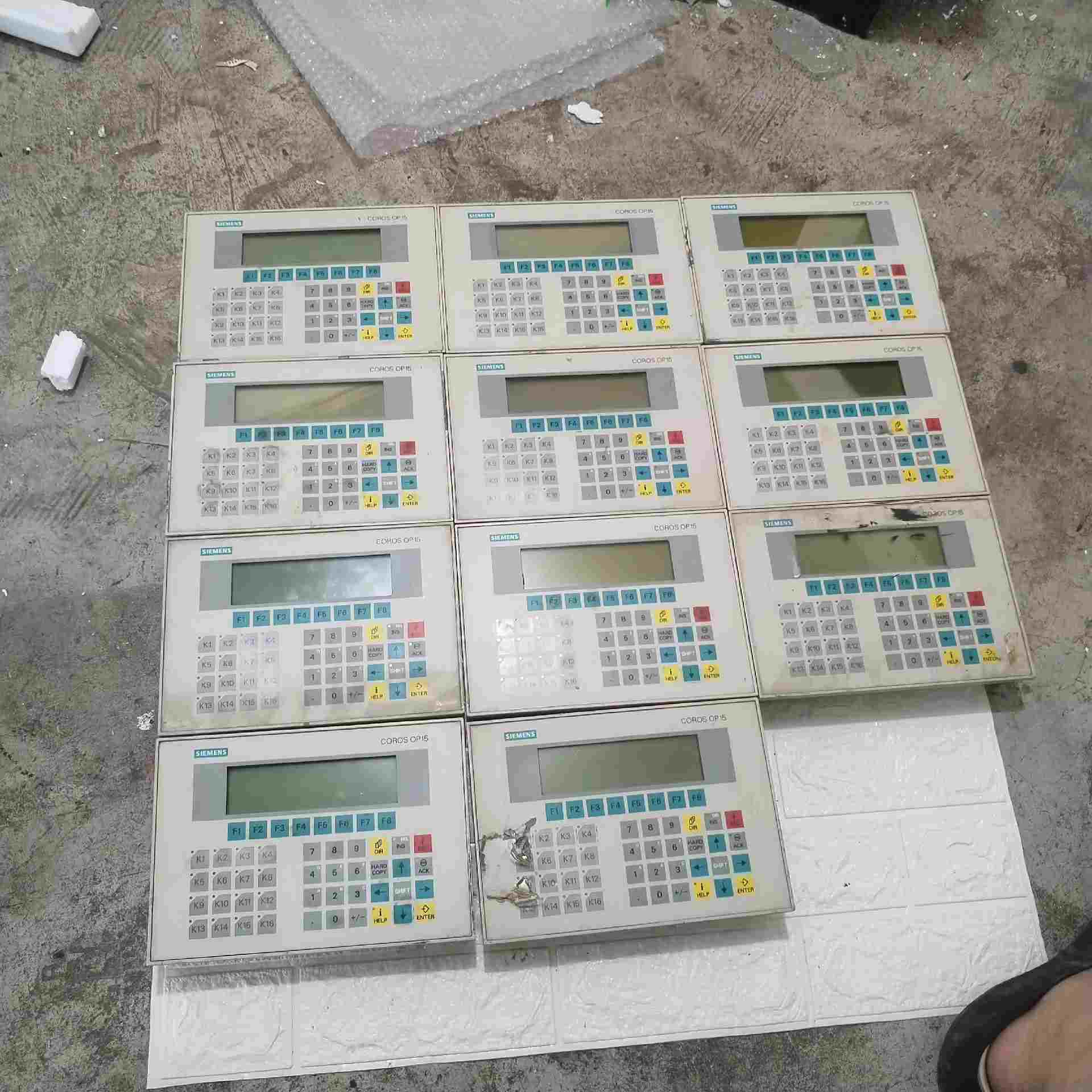 拆机西门子按键触摸屏，OP15-C2，--议价商品