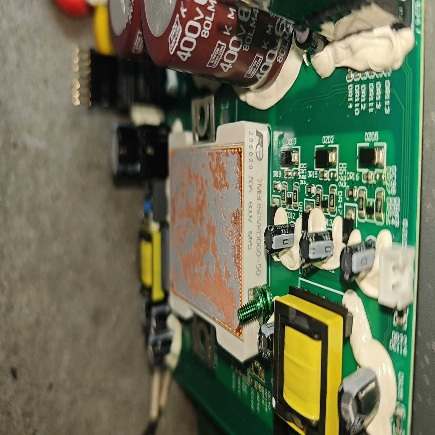 咨询-模块7mbr50vkd060-50，驱动器拆下来