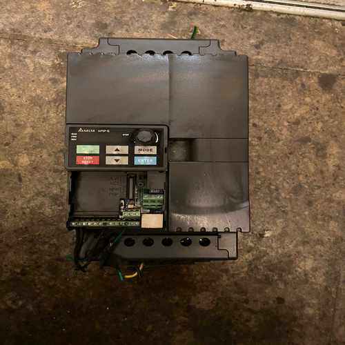 【星慕电子】台达VFD055 E43 A- M变频器，5.5千瓦，有2只