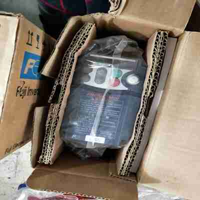 议价-富士变频器C1S系列FRNg0.75C1S-2J1.5C1S-2J2.2C1S3.7CIS-