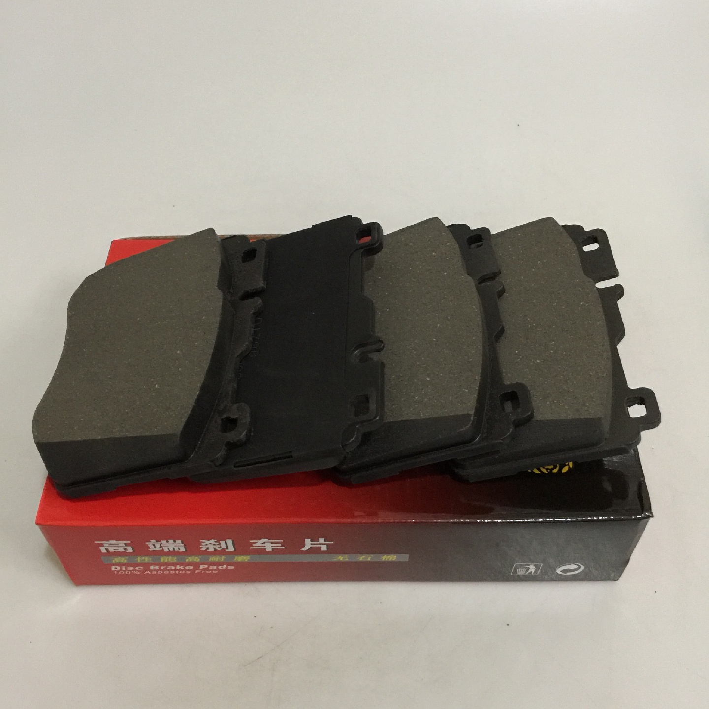 2014款奔驰W205C400前陶瓷刹车片奔驰D1796陶瓷片壳力多刹车片