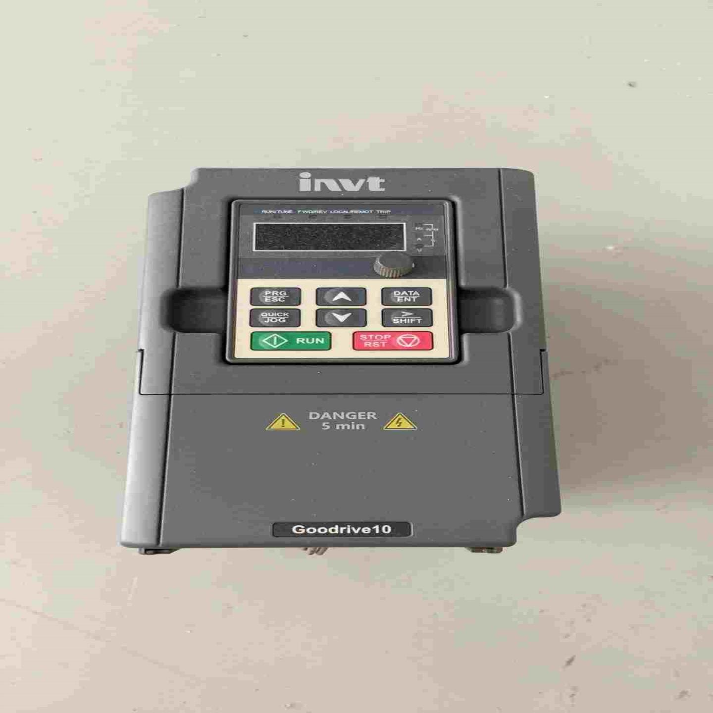 GD10-0R7G-4-B 英威腾变频器 380V 0.75(通通配件）