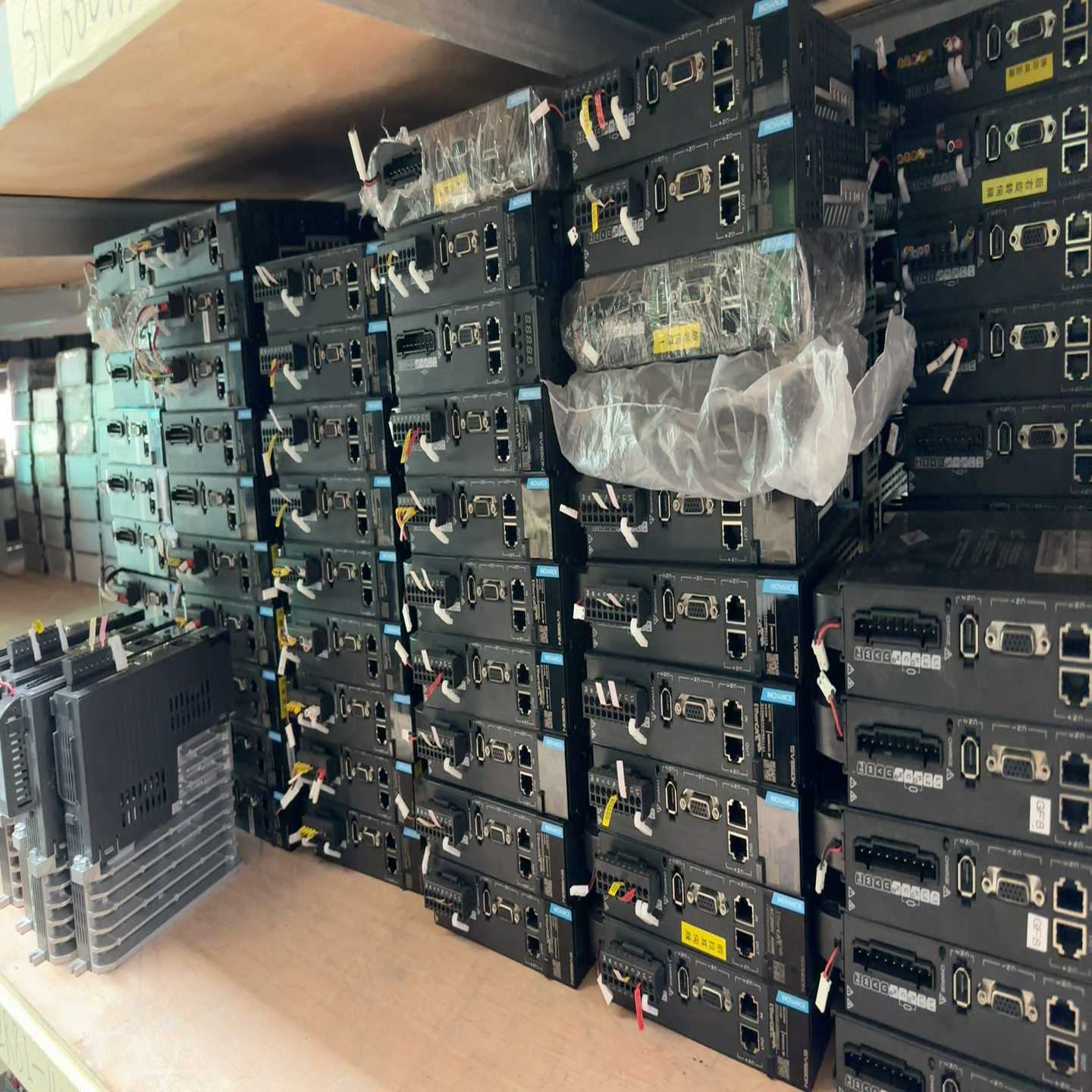 汇川伺服驱动器SV660NS2R8I 400W~询价