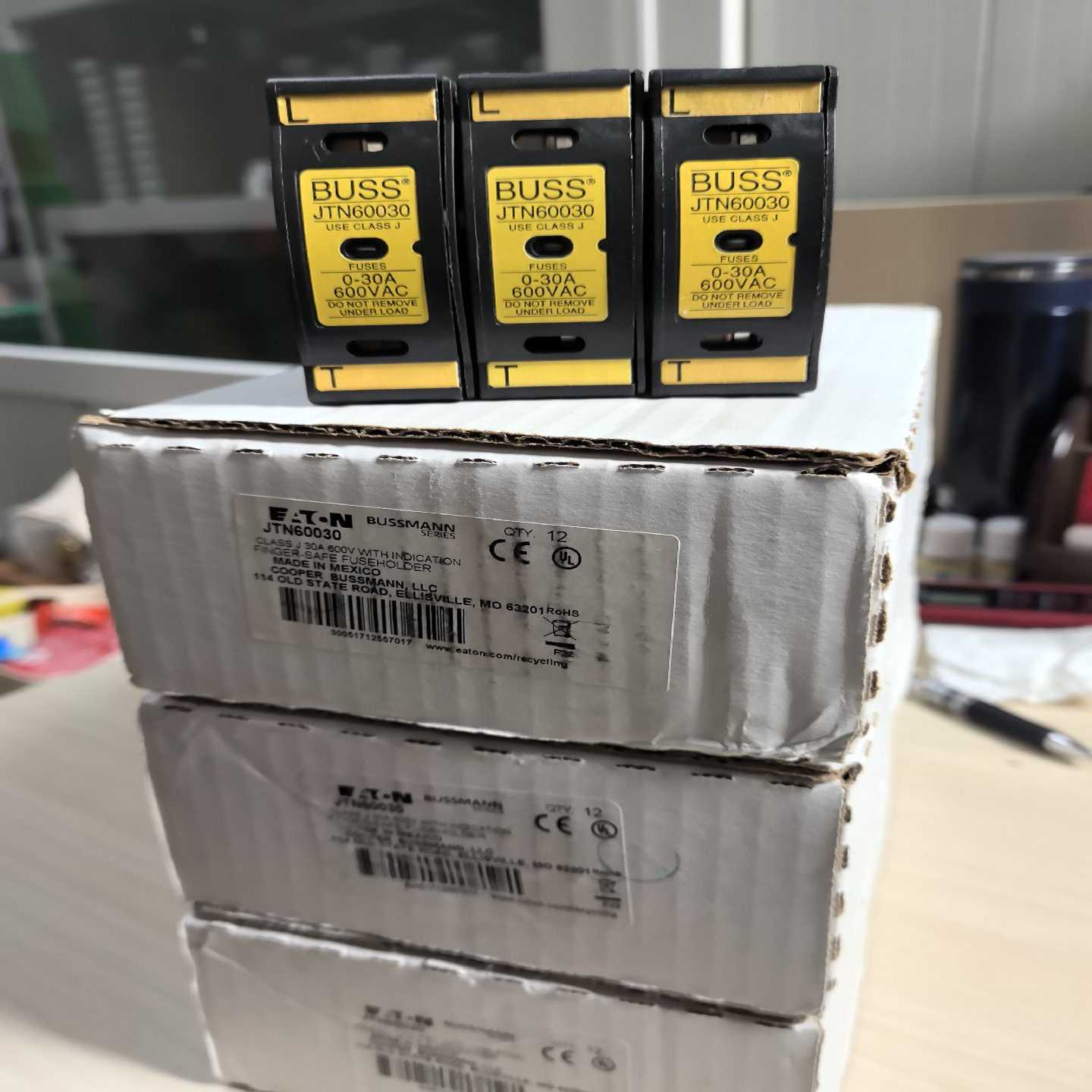 询价~LFL1. 335控制器LFL1. 333   LFL