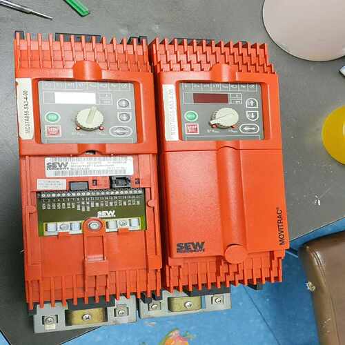 【星慕电子】SEW变频器MC07A055-5A3-4-00，2台其中1台