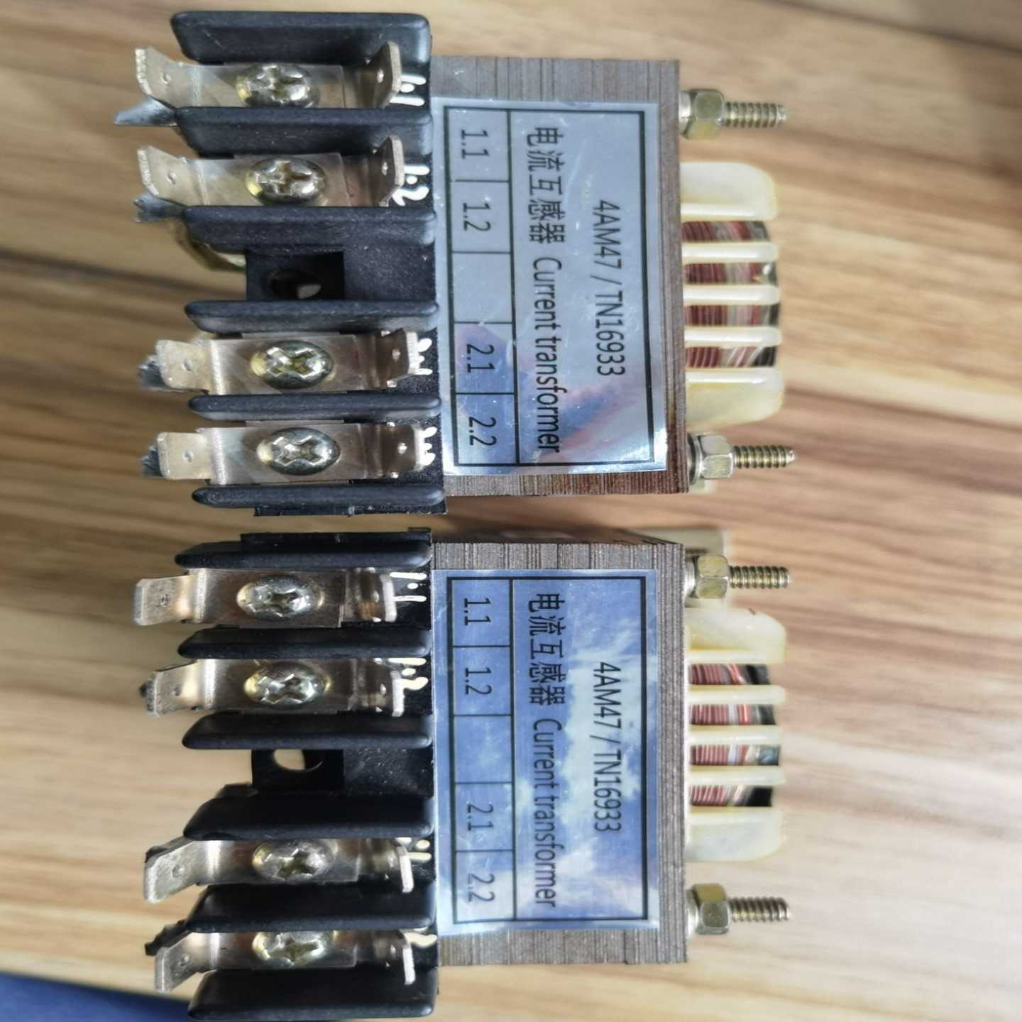 1-1-2 1FC6 电流互感器 4AM47/TN16933（地坛设备）
