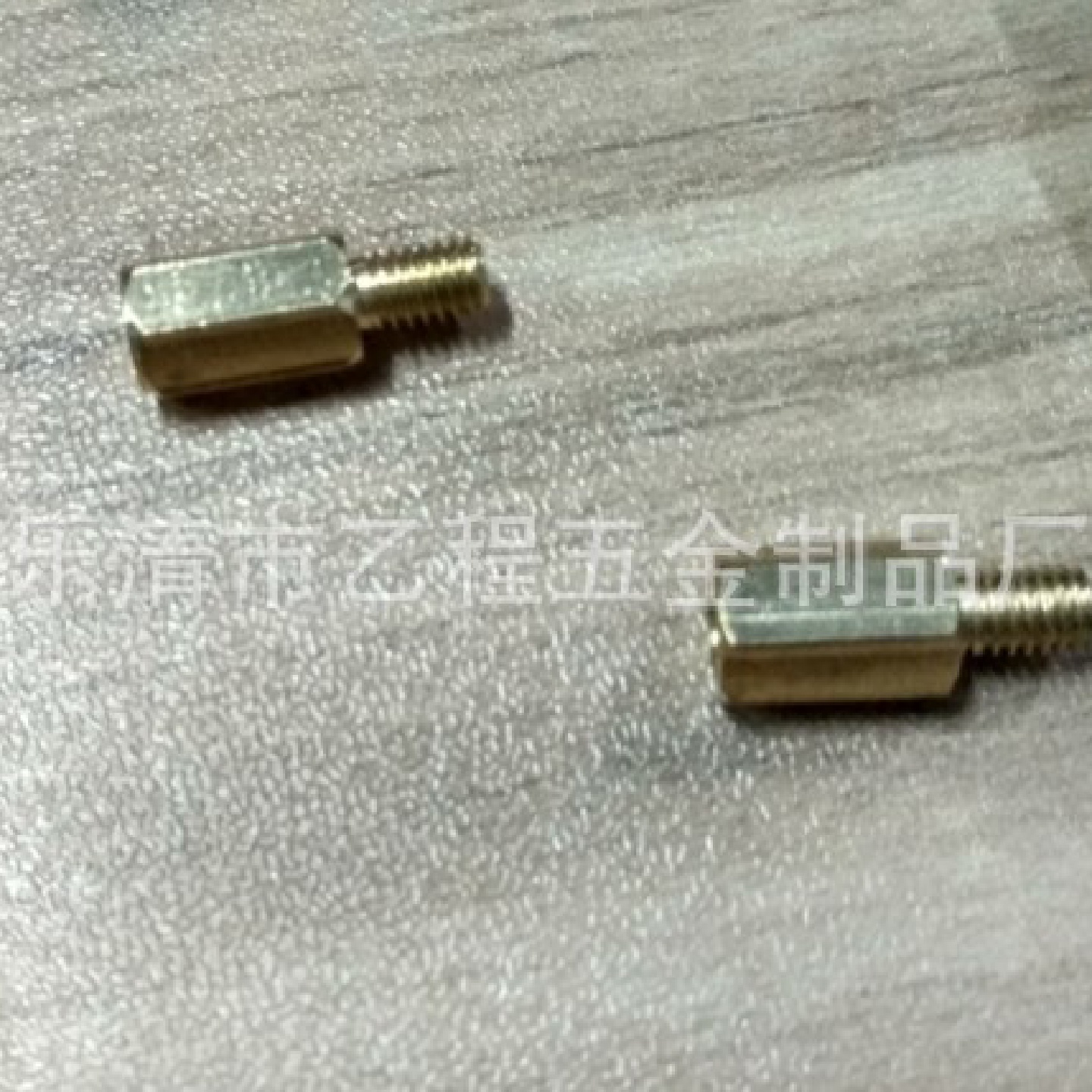 4*106，3*106接线柱，27元/一斤，包运