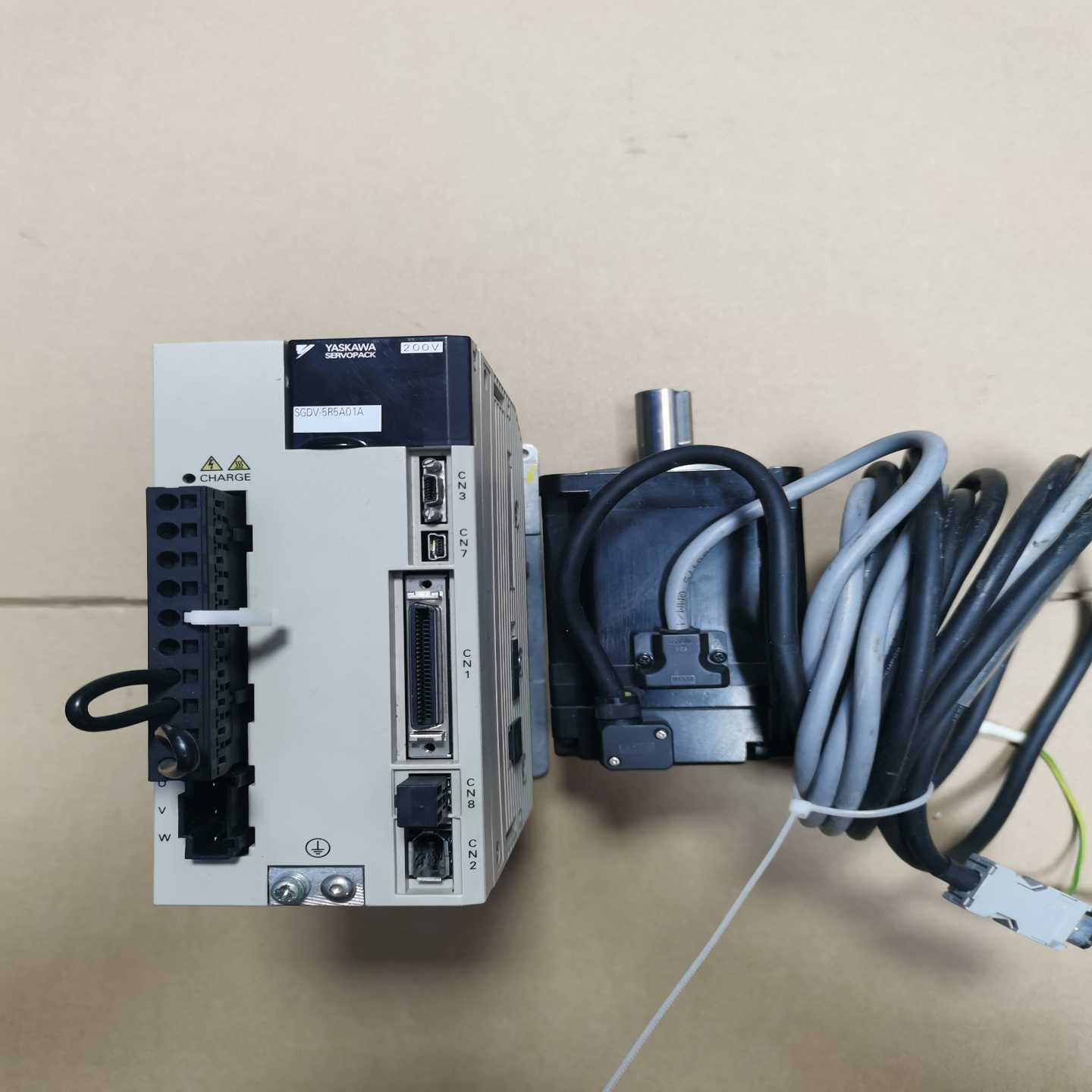 安川5系 750w套装~询价