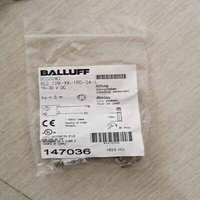 巴鲁夫BOS00W2对射型传感器，有12个~议价