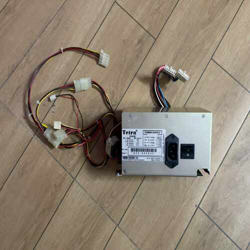 Tetra 电源  POWER SUPPLY 实物如图 功能（电子设备）