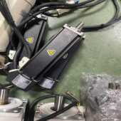 MAMA01212E电机三台联系 价格可以谈 询价