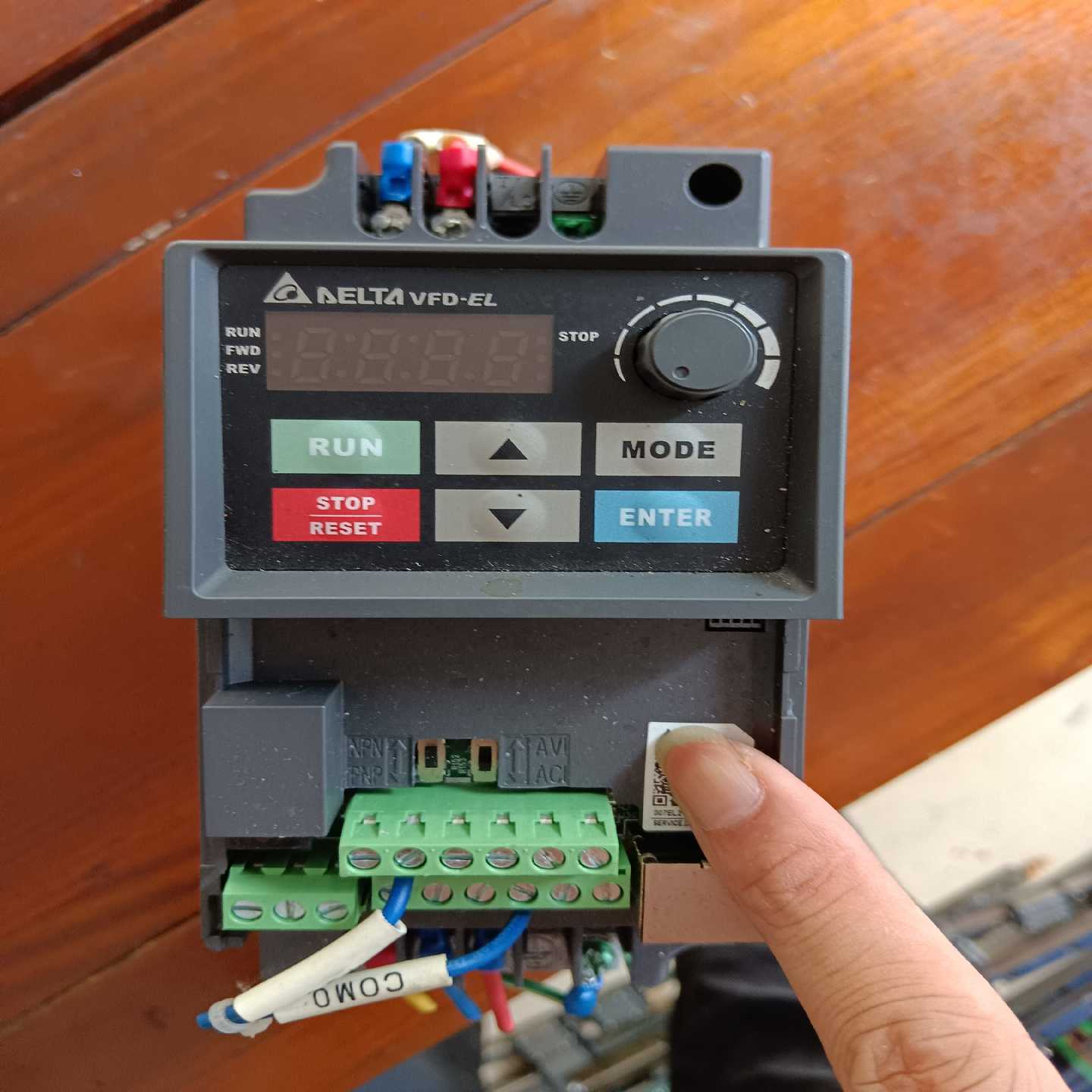 (霸霸电子)台达变频器VFD007EL21A 0.75KW,/拆