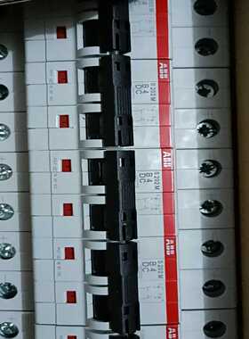 询价~ABB空开两批直流4安S202M B4 DC