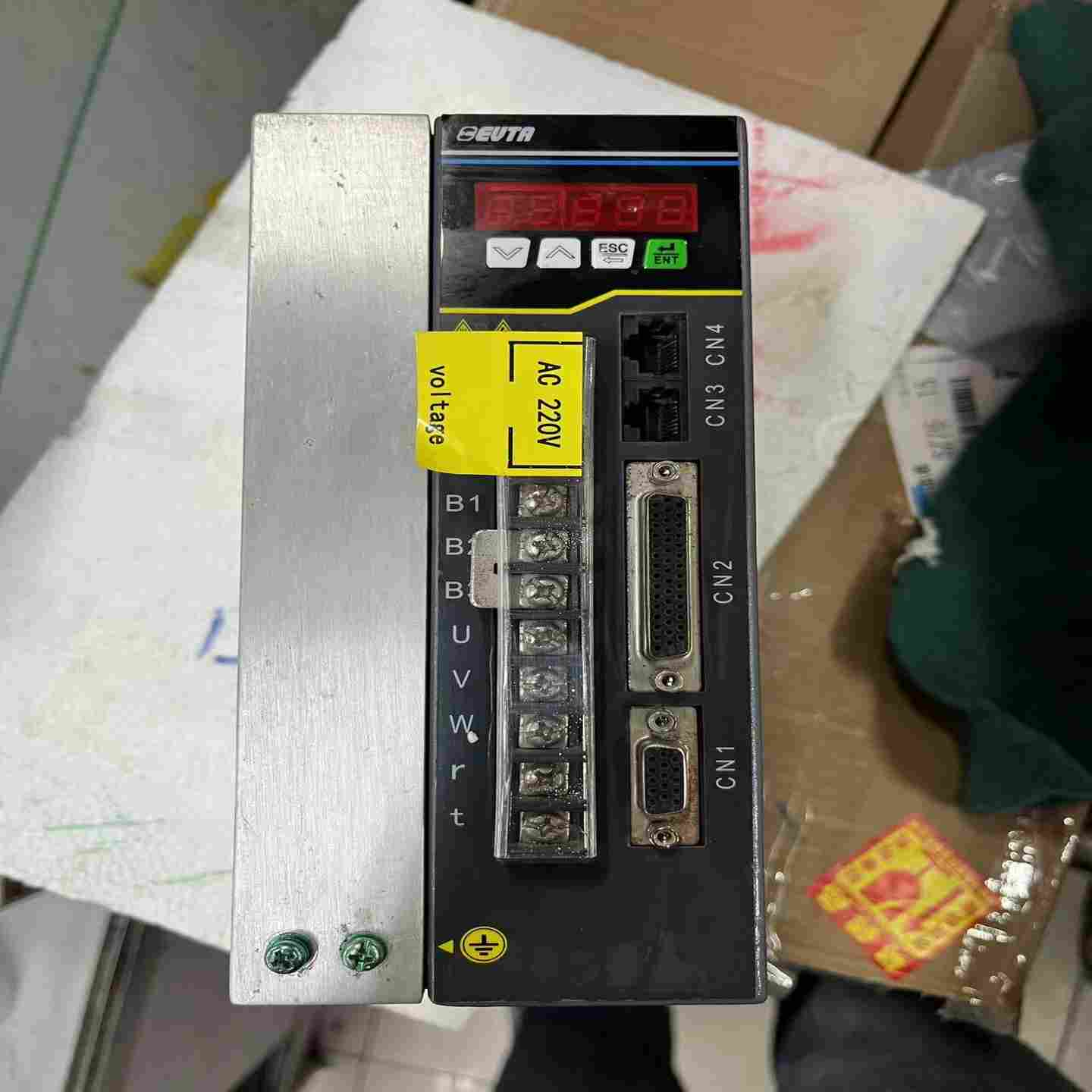 议价艾威y图伺服驱动器ID1008R0S(B)维修/现货