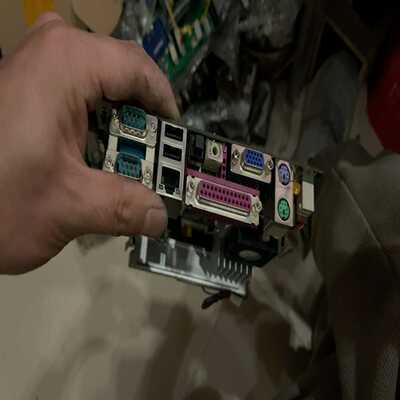 （议价）嵌入式MiniITX主板，型号是LV-671。LV671