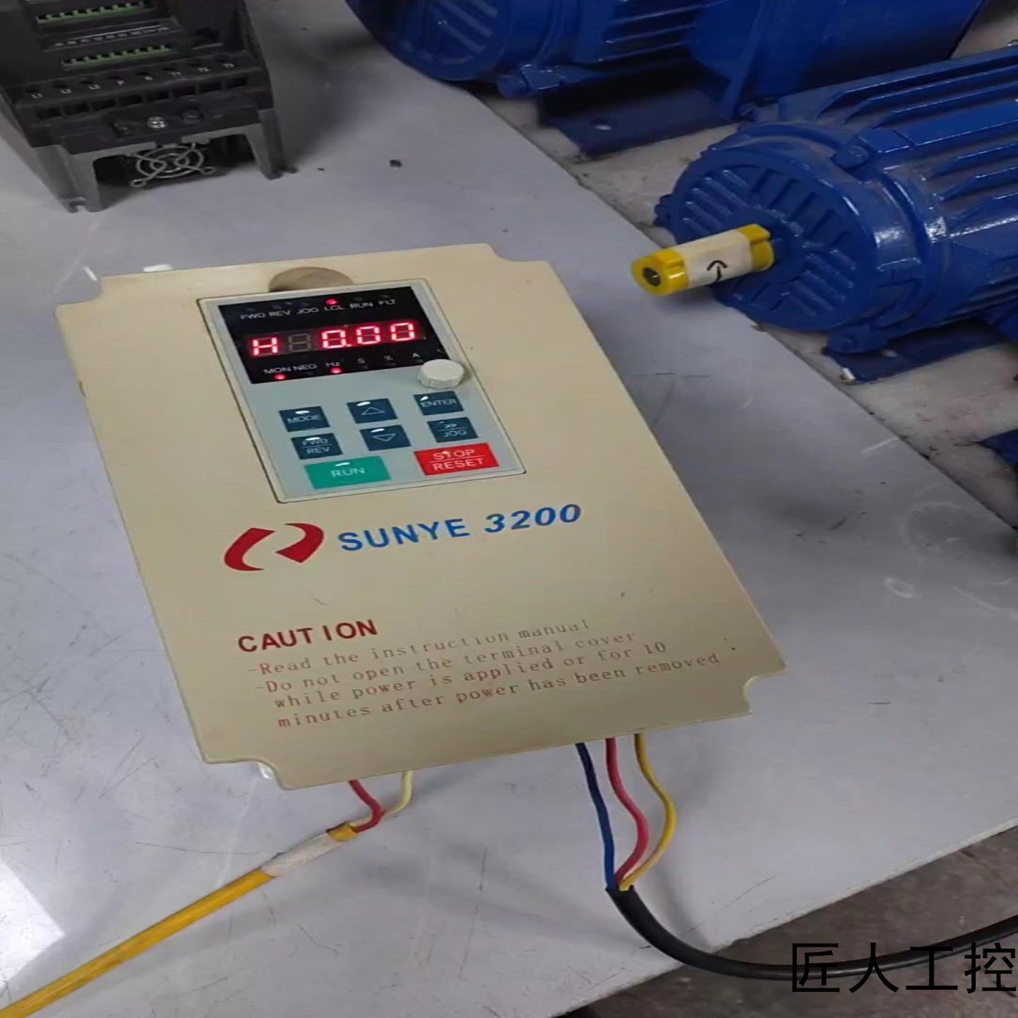 日业变频器37KWSY3200-G3R7成色如图每一议价商品