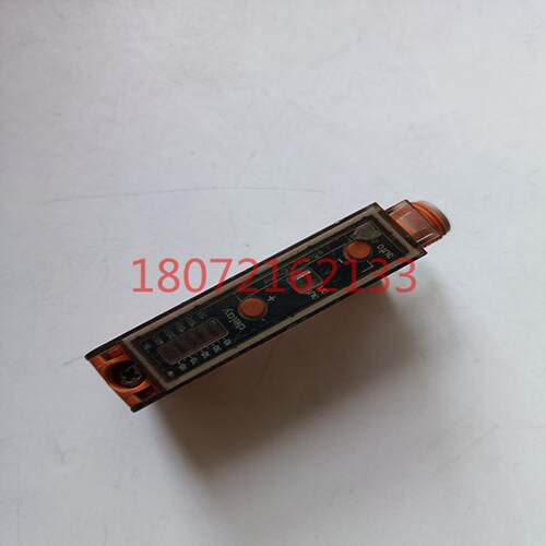 芬芳易福门OB5013 OBF-FPKGTUS德国M12插头光电传感器OBF-FP*