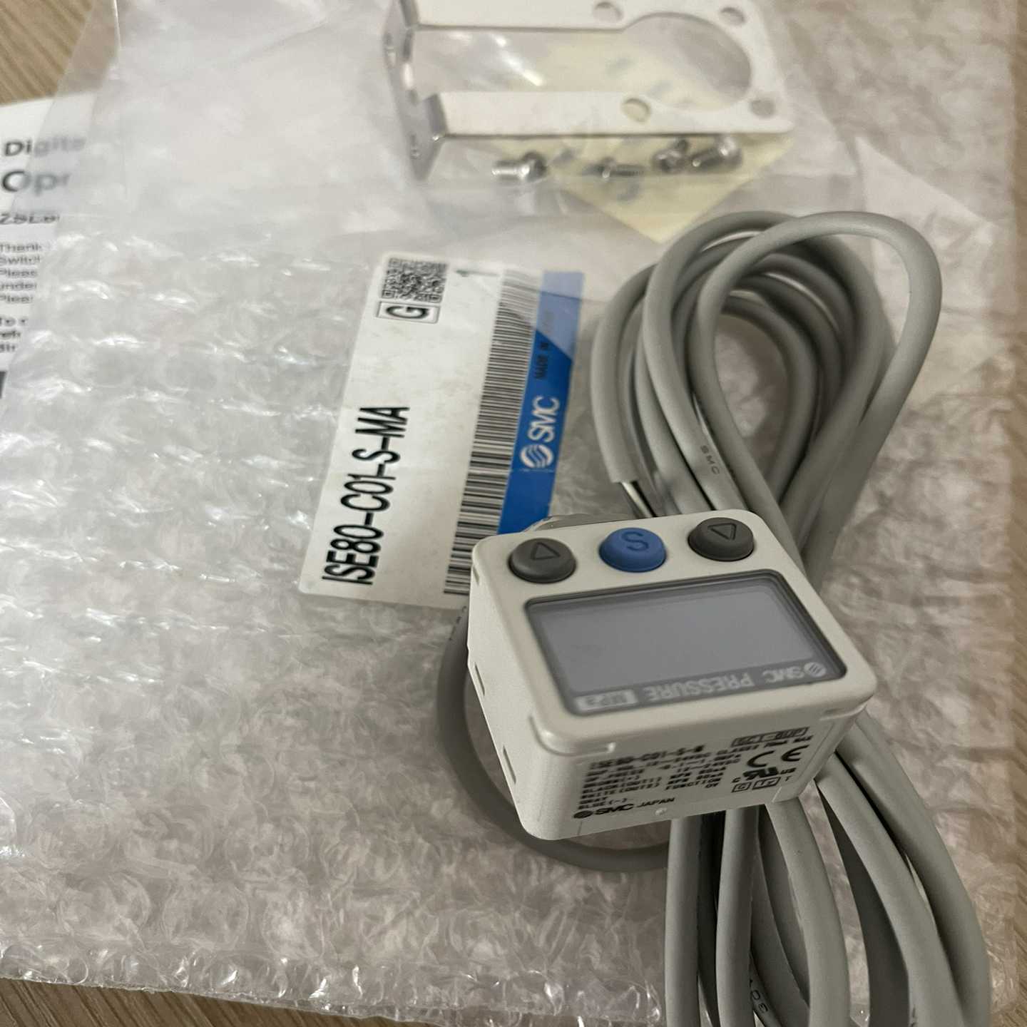 配件SMC2色显示式数字式压力开关 压力表ISE80-C01-S-MA -0议价