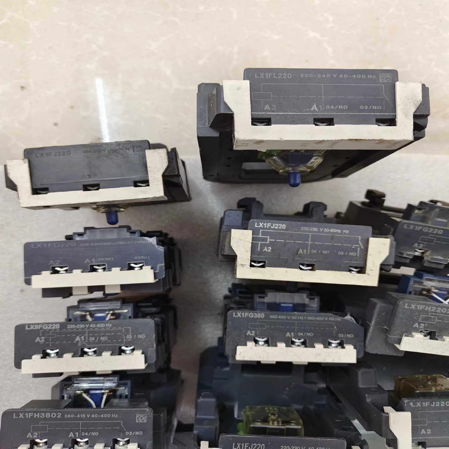 接触器线圈，LX1FJ，LX1FH，LX1FG，L~询价