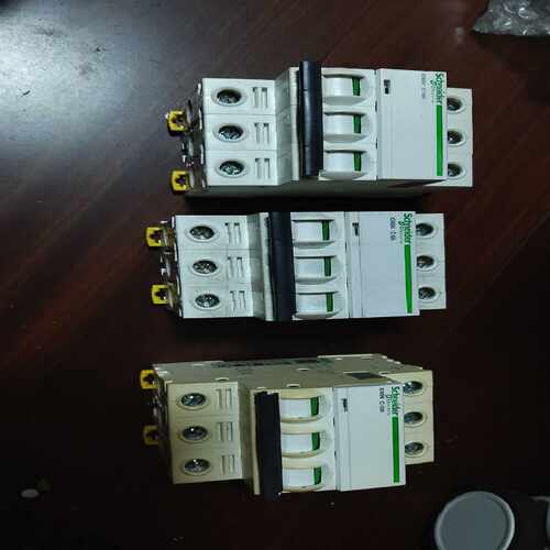 Schneider/断路器，IC65N-C10A/3P~询价