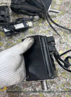 询价~交流接触器LC1F1250MD  直流电压220VDC