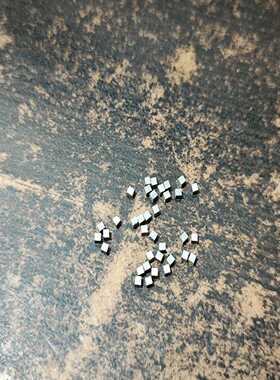 发光两极管盘装总共二十三盘有懂的要的联系询价