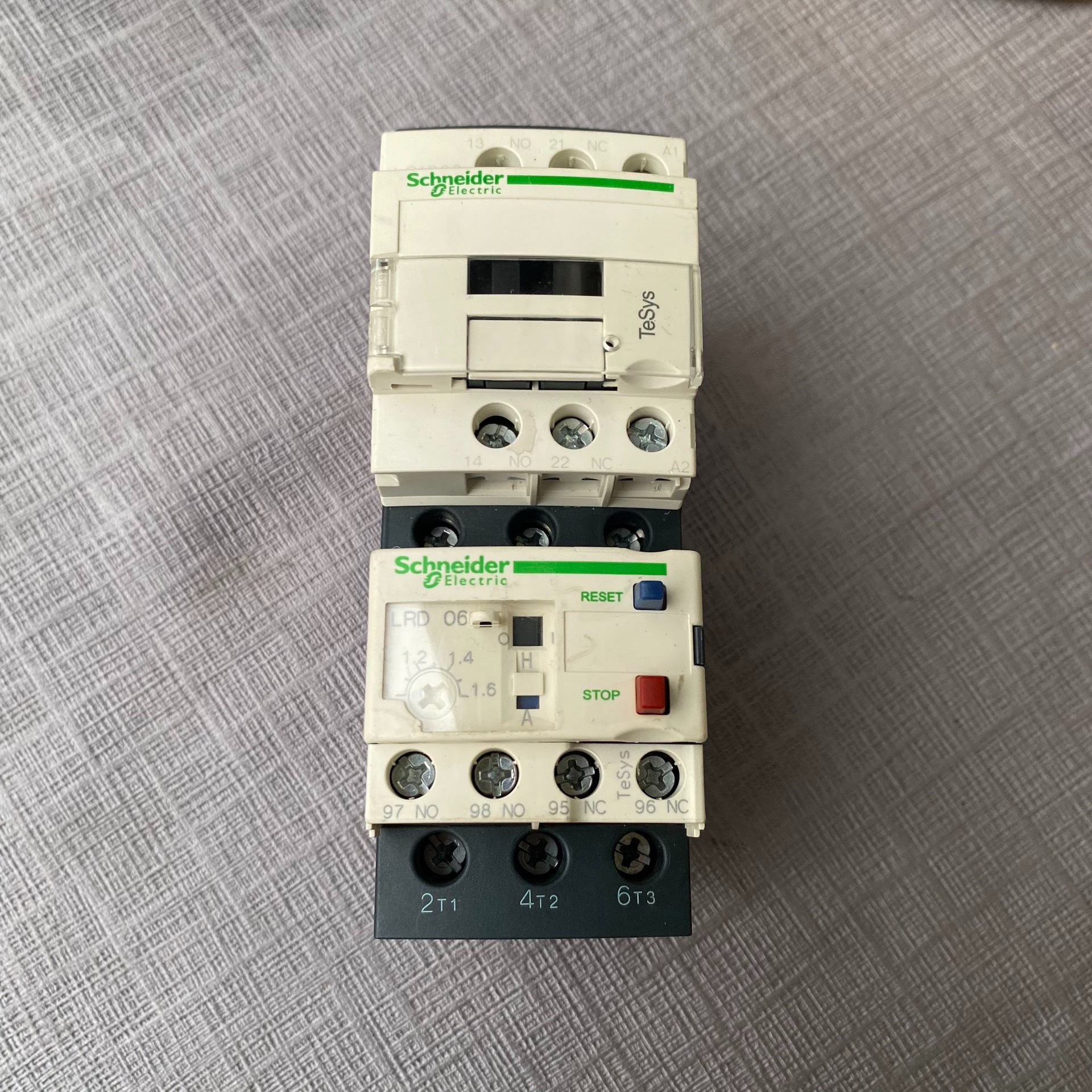 交流接触器 LC1D09M7C；议价