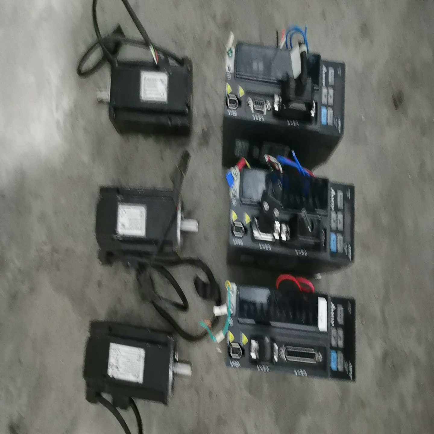 台达400W伺服套装，驱动型号：ASD-B2-0421-B，（佳毅工控）